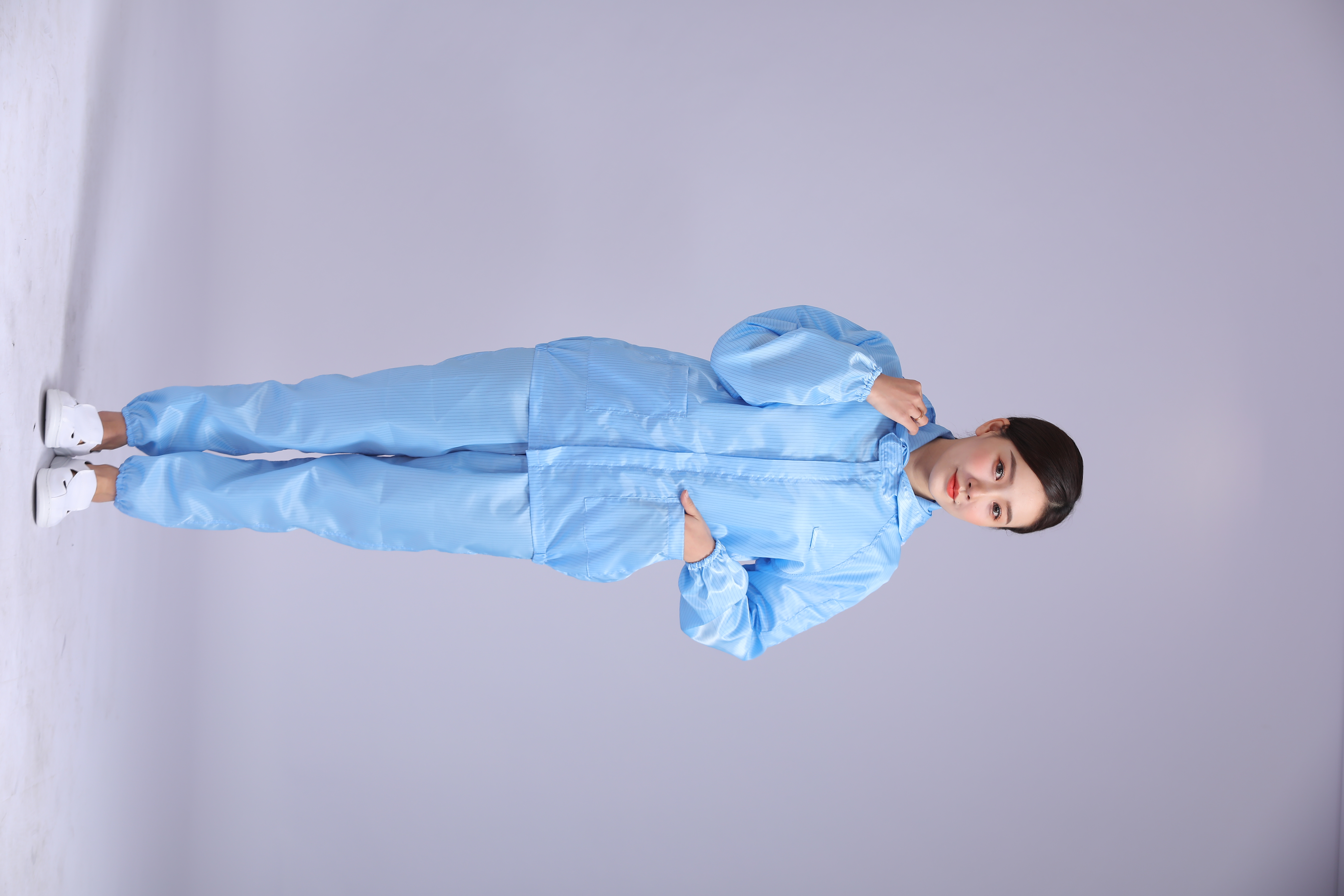 因“厂”制宜：食品厂无尘服选择的科学指南